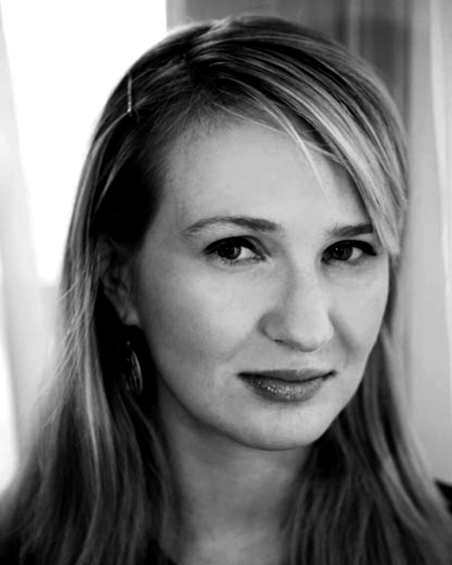 Halley Feiffer Headshot