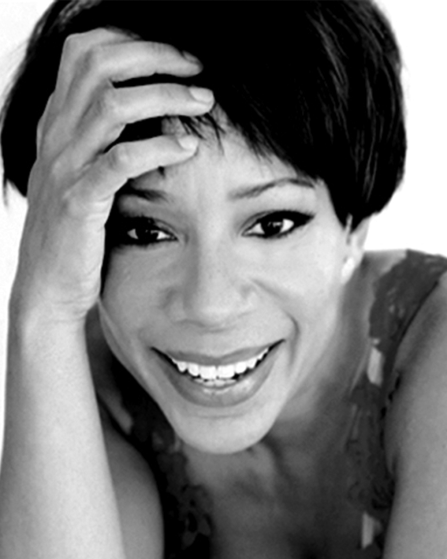 Selenis Leyva Headshot