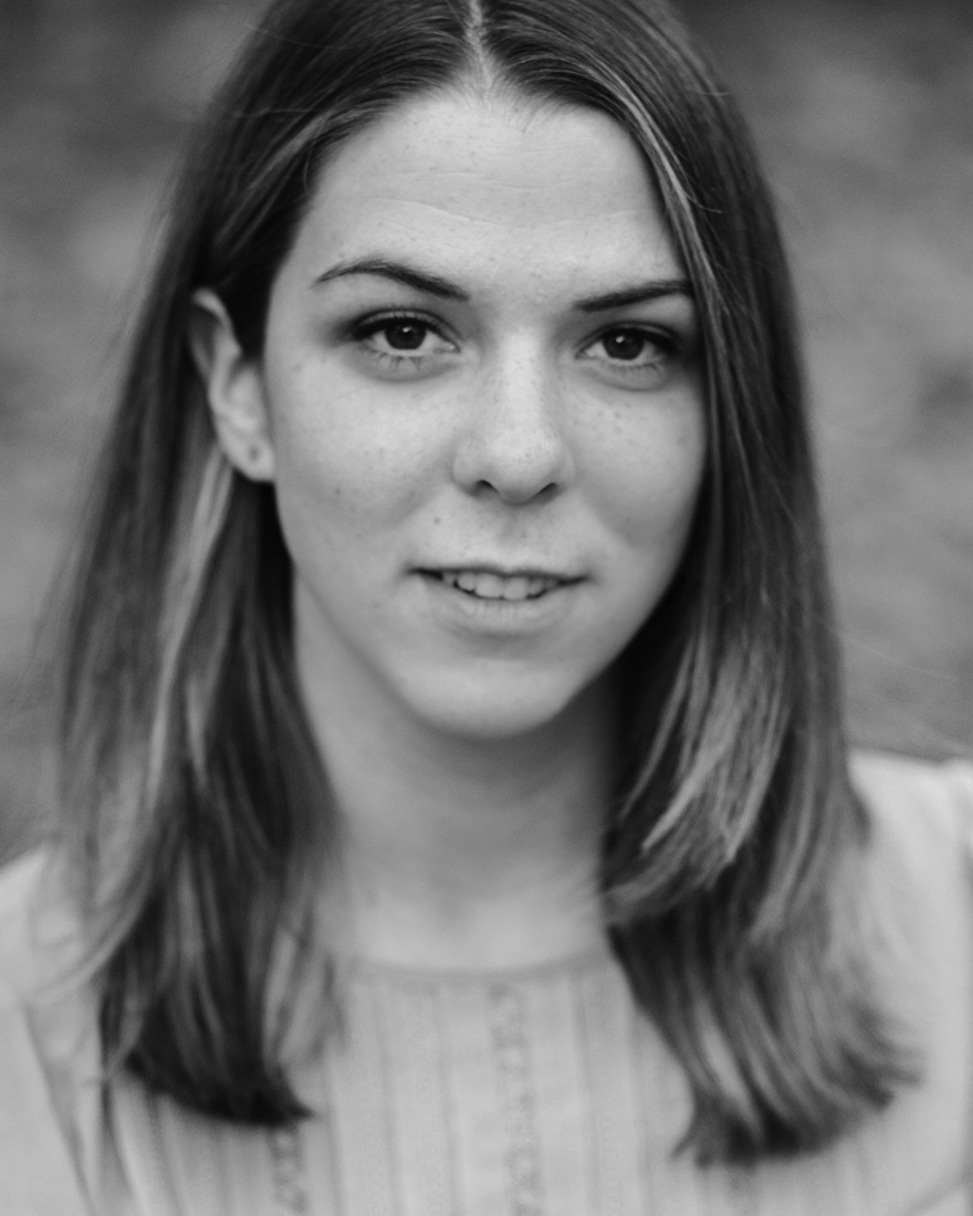 Molly Collier Headshot