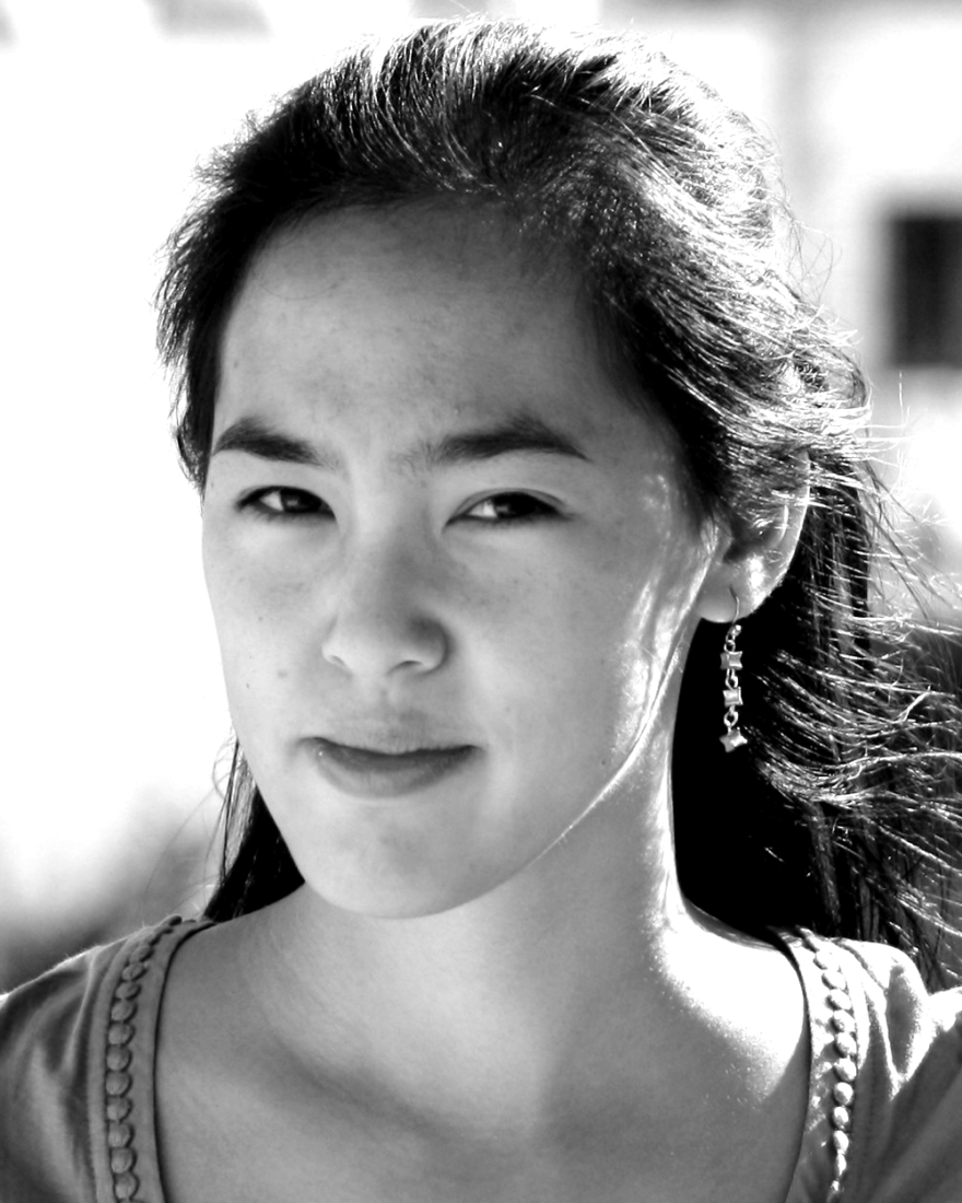 Lauren Yee Headshot