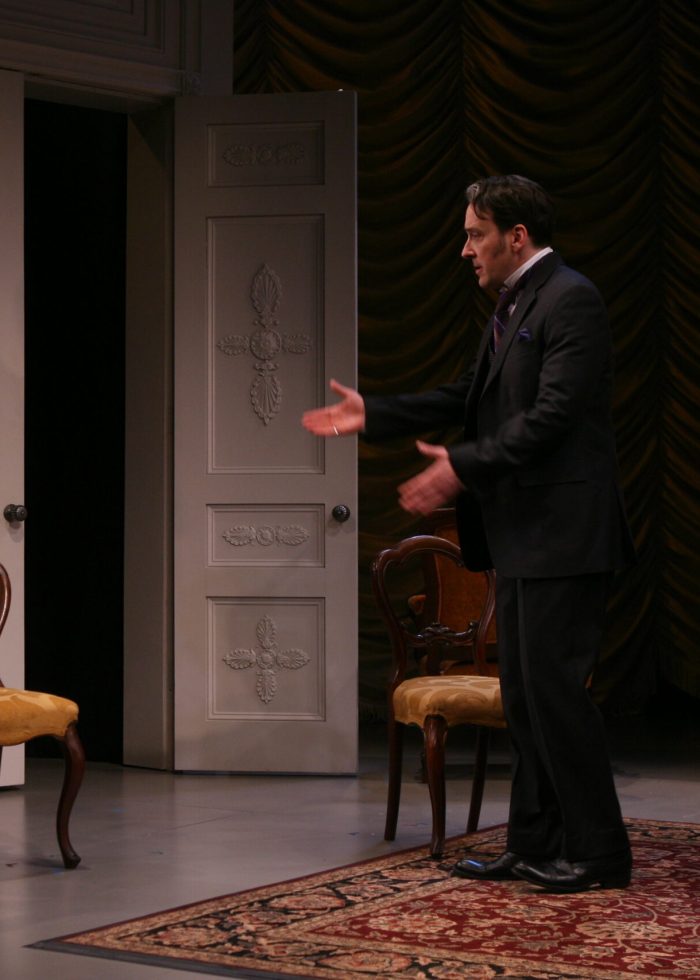 Atlantic Theater Company's "The New York Idea".   Photos by Ari Mintz.  1/6/2011.