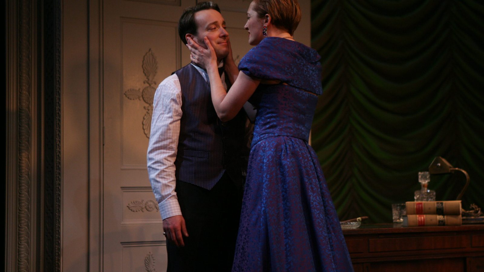 Atlantic Theater Company's "The New York Idea".   Photos by Ari Mintz.  1/6/2011.